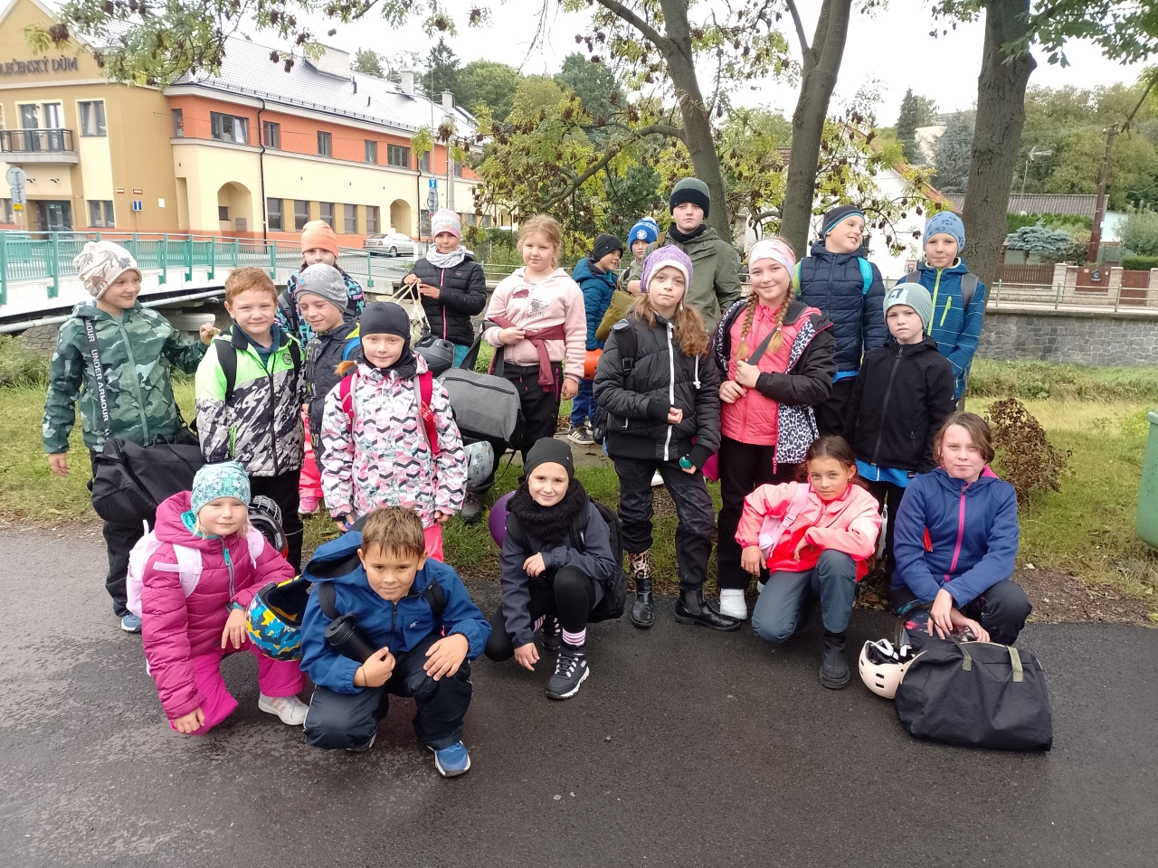 img-20251007-113747-197-thmb.jpg img-20251007-113747-197-thmb.jpg